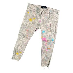 Hollister Women's Camo Paint Splatter Cargo Crop Pants 32x25 Size 15